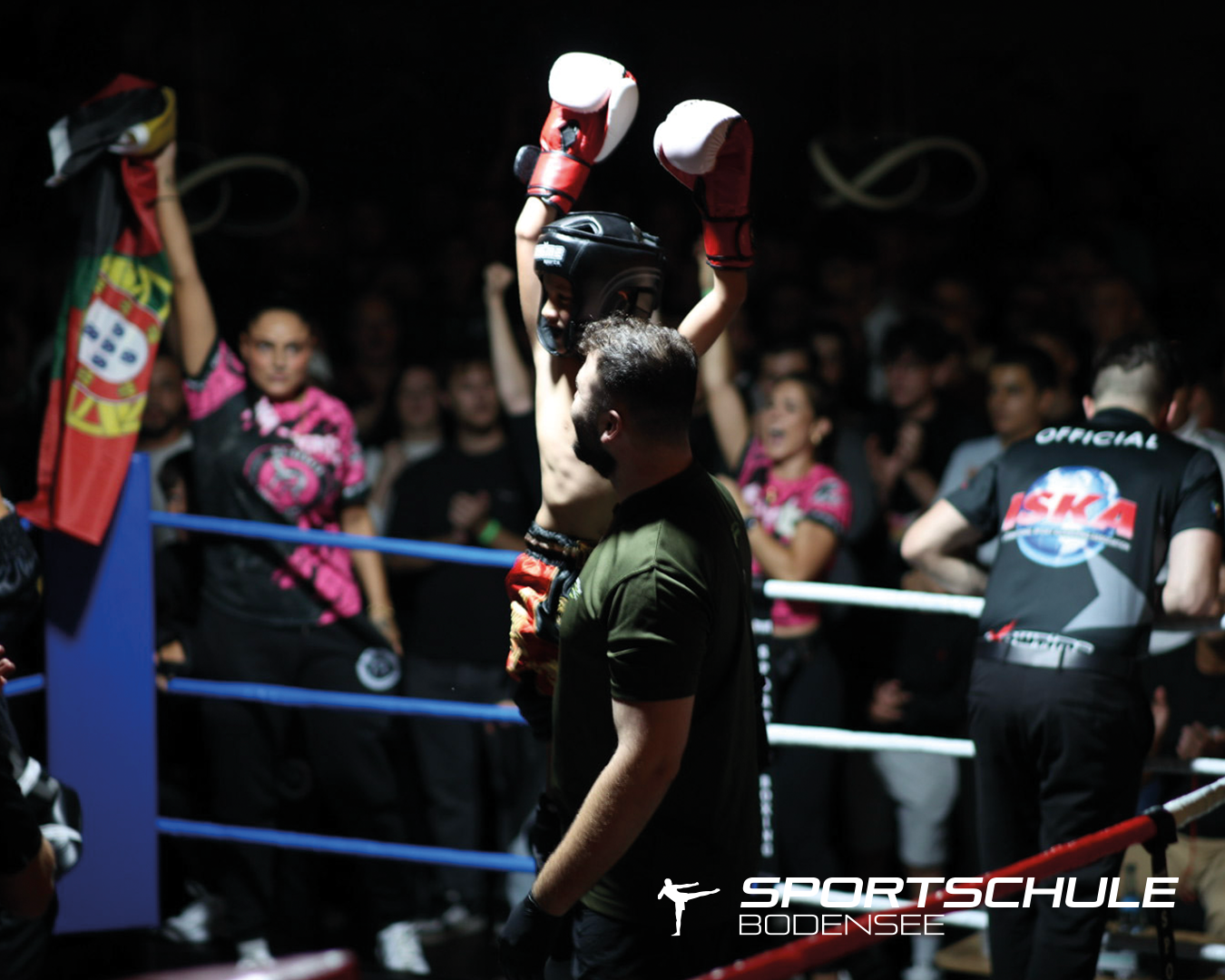 Gruppentraining mit Schutzausruestung